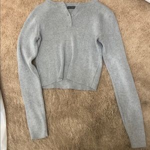 brandy melville long sleeve crop top